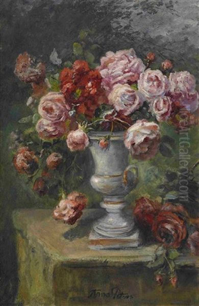 Rosen In Kratervase - view 1