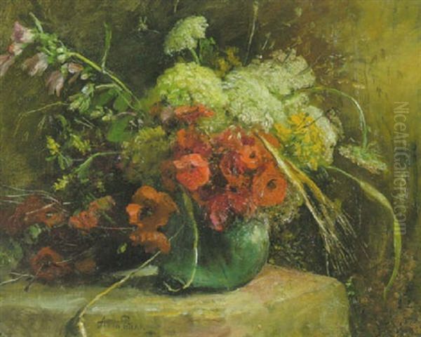 Feldblumenstraus In Bauchiger Vase - view 1
