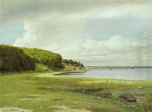 Traeklaedte Skraenter Ned Til En Fjord, I Baggrunden By (arhus?)