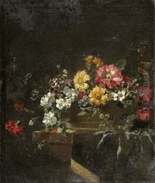 Blumenbouquet In Einem Flechtkorb Auf Einer Tischplatte - view 1