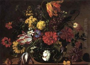 Blumenstrauss In Einer Glasvase Auf Einem Holztisch by Jean-Michel Picard