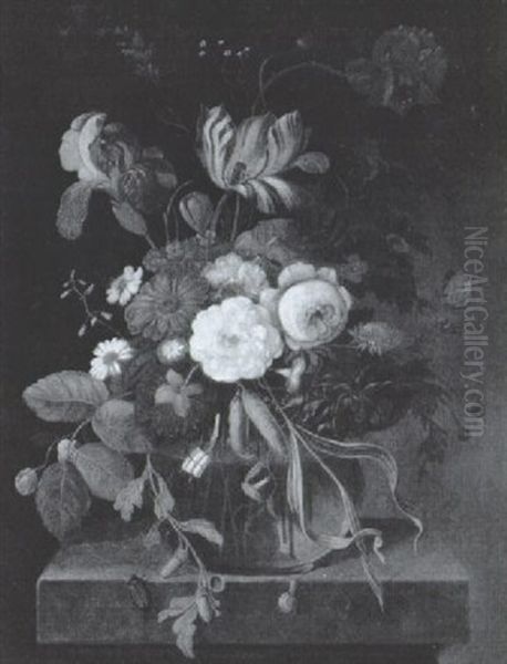 Blumenstraus In Einer Glasernen Vase - view 1