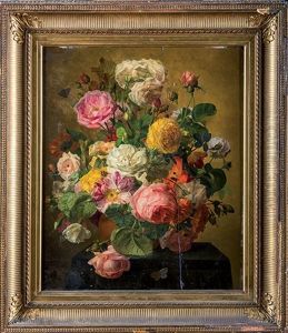 Bouquet De Fleurs Sur Une Table Garnie D'un Tapis De Velours