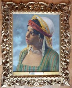 L'orientale Au Collier De Perles