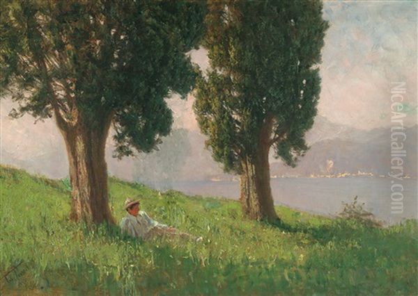 Zypressen Villa Julia. Liegender Knabe Mit Strohhut Im Schatten Einer Zypresse Am Comersee - view 1