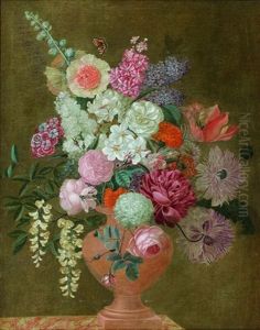 Bouquet De Fleurs Dans Un Vase Sculpte Sur Un Entablement De Marbre
