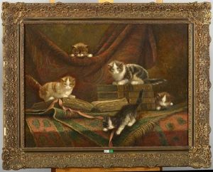 Chatons Jouant Sur De Vieux Livres
