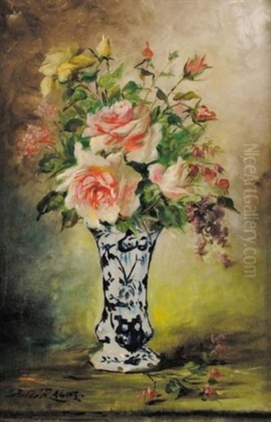 Bouquet De Roses Dans Un Vase De Delft - view 1