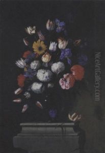 Tulipani, Boules De Neige, Rose Centifolie, Girasole, Peonie Ed Altri Fiori In Un Vaso Di Vetro, Su Una Base Modanata Di Pietra