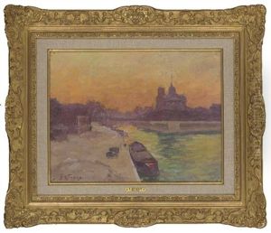 Notre Dame Au Coucher Du Soleil