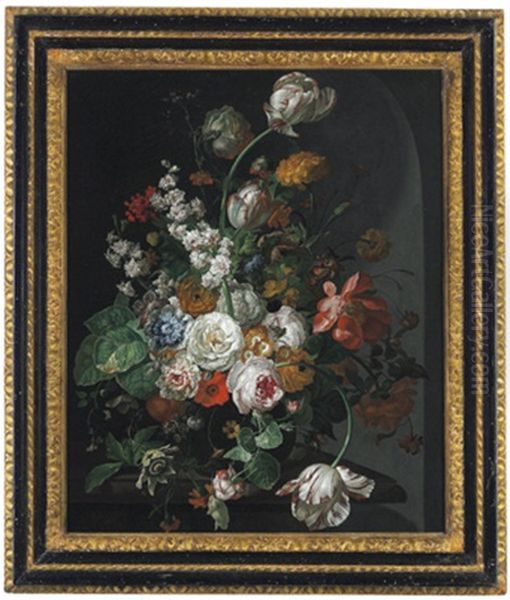 Tulpen, Pfingstrosen, Mohnblumen, Ringelblumen, Aurikeln, Kornblumen, Afrikanische Ringelblumen, Passionsblumen Und Andere Bluten In Einer Glasvase - view 1