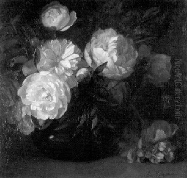 Pfingstrosenstrauss In Bauchiger Vase - view 1