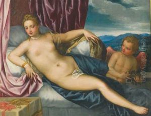 Venus Allongee