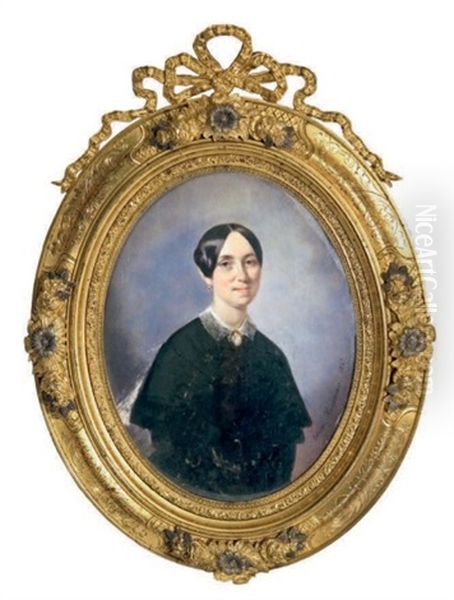 Portrait D'une Femme En Robe De Dentelle Noire - view 1