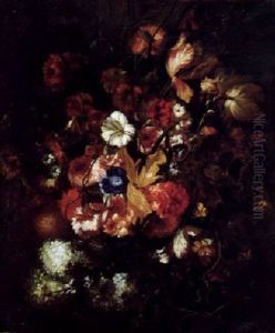Ein Groser, Dekorativer Blumenstraus Von Rosen, Tulpen, Schneeballen, Wicken, Pfingstrosen Und Anderen Bluten