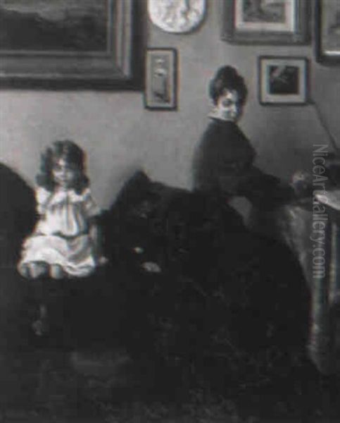 Interior, Moder Og Lille Pige Siddende I En Sofa - view 1