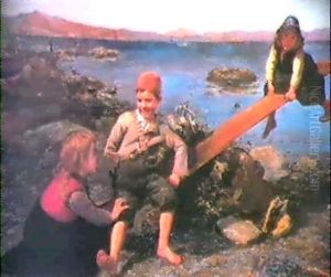 Fischerkinder Am Strand Auf Einer Wippe Fischerkinder Am Strand Auf Einer Wippe