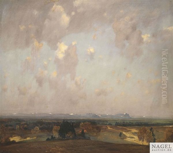 Weite Vorgebirgslandschaft Mit Bewolktem Himmel - view 1