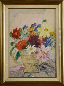 Fleurs Dans Une Cruche Evasee