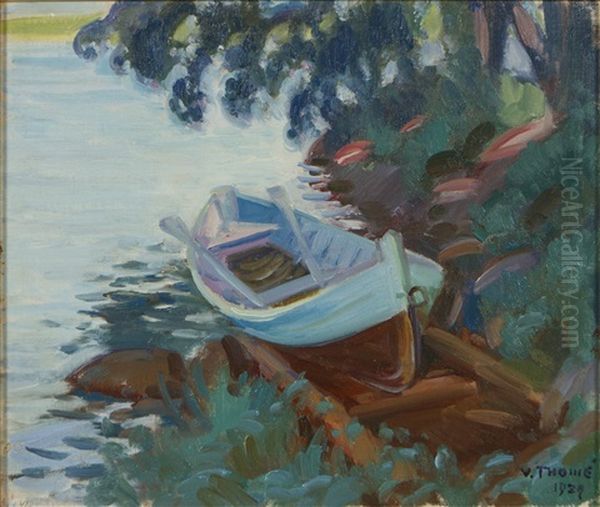 Boat On Shore - view 1