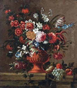 Bouquet De Fleurs Dans Un Vase Sur Un Entablement