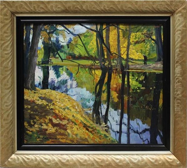 Herbstliches Motiv Aus Buchenwald - view 1
