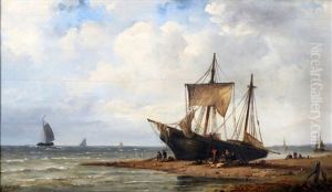 Een Vissersboot Op Het Strand Met Vele Personen