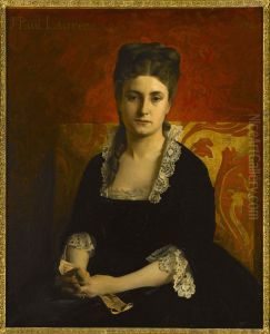 Portrait de femme en robe noire tenant un gant