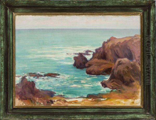 Sea with white waves - view 1