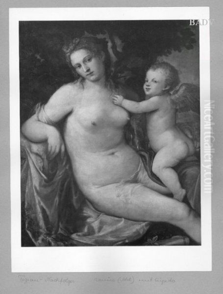 Sitting Venus and Amor - view 1