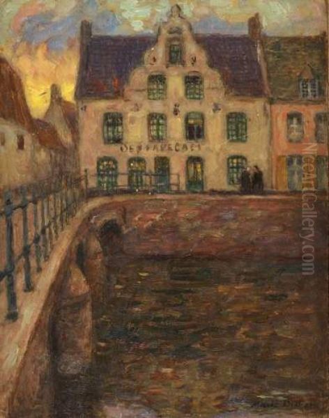 Cafe on the Corner of the Bridge - view 1