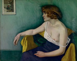 Jeune femme assise de profil