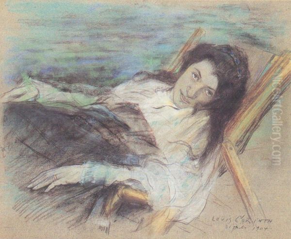 Charlotte Berend im Liegestuhl - view 1