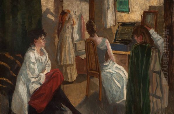 Actresses before going on stage - view 1