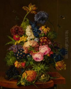 Blumen und Ananas auf einer Platte