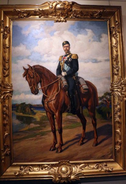 Portrait of czar Nicolaus II. on horseback - view 1