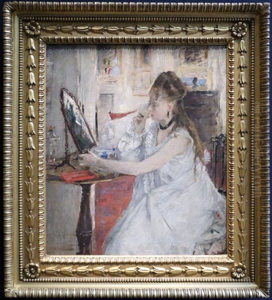 giovane donna che si impomata - view 1