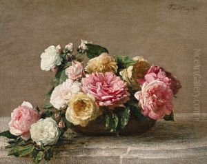 Roses dans une coupe Roses dans une coupe