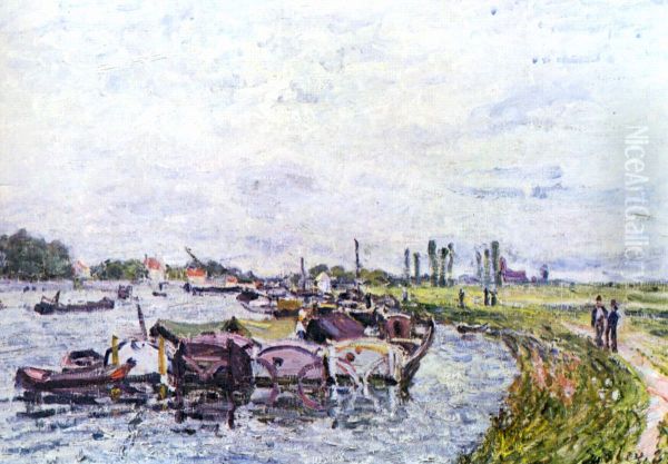 Barges in Saint-Mammes - view 1