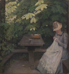 En sommerklaedt dame i et lysthus