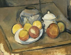 Vase paille, sucrier et pommes