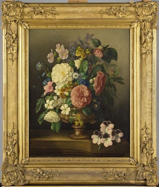 Bloemstuk met rozen, pantoffelbloempjes, seringen, viooltjes en andere bloemen - view 1