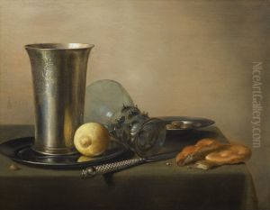 Stilleven met zilveren beker en berkemeijer by Pieter Claesz