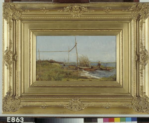 Een palissade met visnetten bij een meer Een palissade met visnetten bij een meer