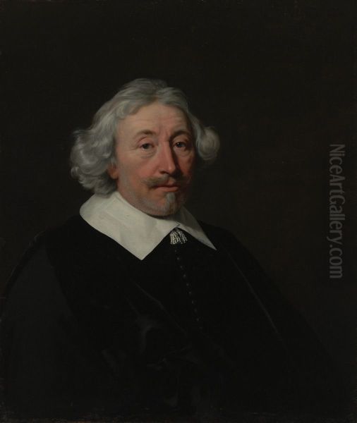 Portrait of a gentleman with white hair - view 1