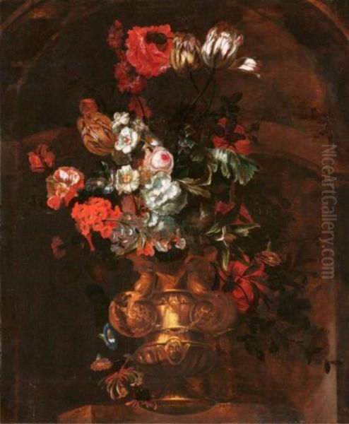 Vase with flowers in a niche - view 1