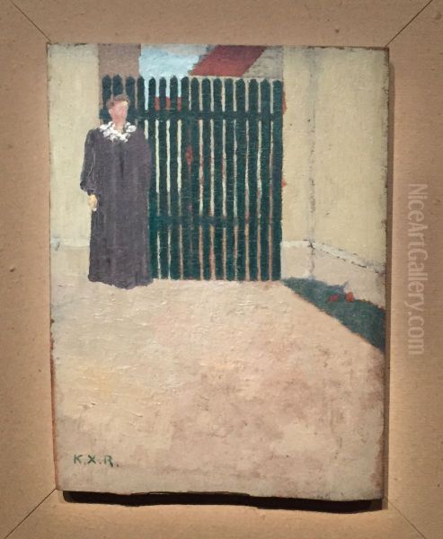 Femme devant un portail vert - view 1