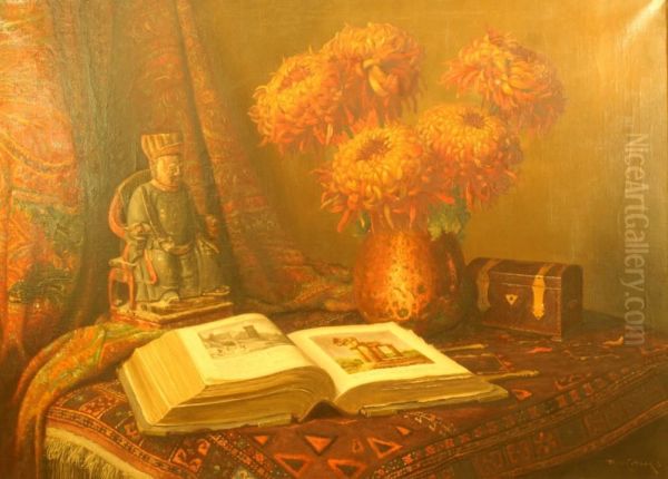 Gevarieerd Stilleven Van Boek, Chinees Houten Beeld, Bloemen En Kistje. Gesigneerd - view 1