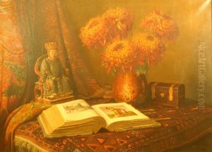 Gevarieerd Stilleven Van Boek, Chinees Houten Beeld, Bloemen En Kistje. Gesigneerd Gevarieerd Stilleven Van Boek, Chinees Houten Beeld, Bloemen En Kistje. Gesigneerd