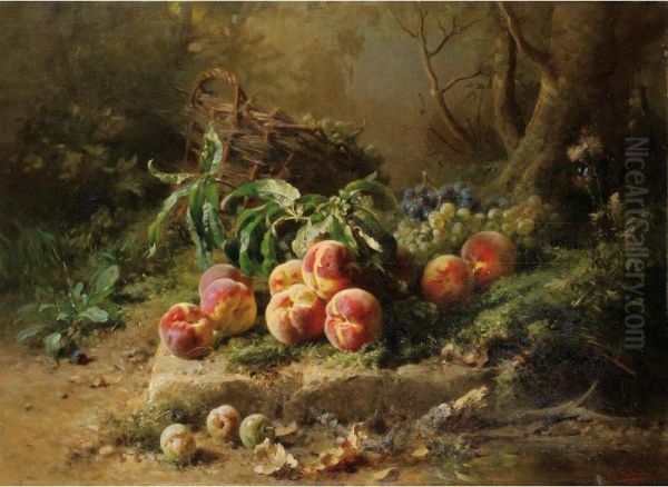 Peches Et Panier De Raisin Dans Un Sous-bois - view 1